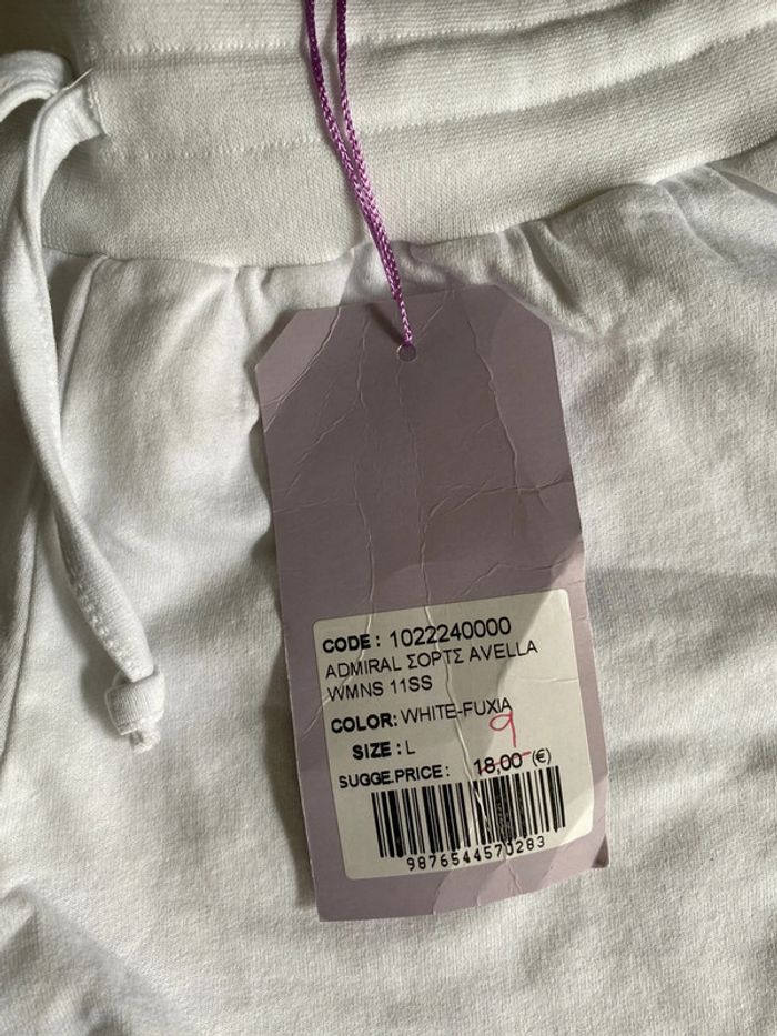 Short blanc taille L neuf - photo numéro 4