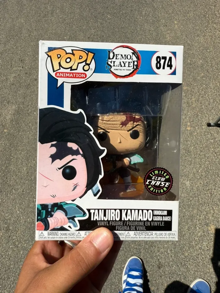 Funko Pop Tanjiro Kamado 874 Glow Chase - Demon Slayer