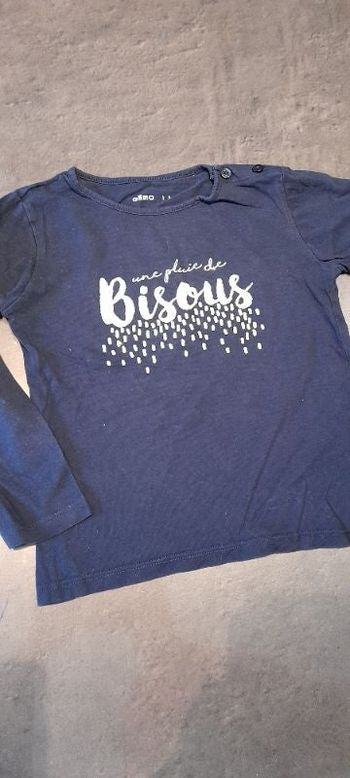 Tee-shirt à motif pluie de bisous 3 ans