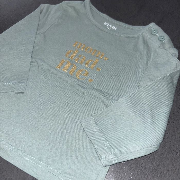 T-shirt vert mom dad Kiabi / 1 mois / Très bon état - photo numéro 2