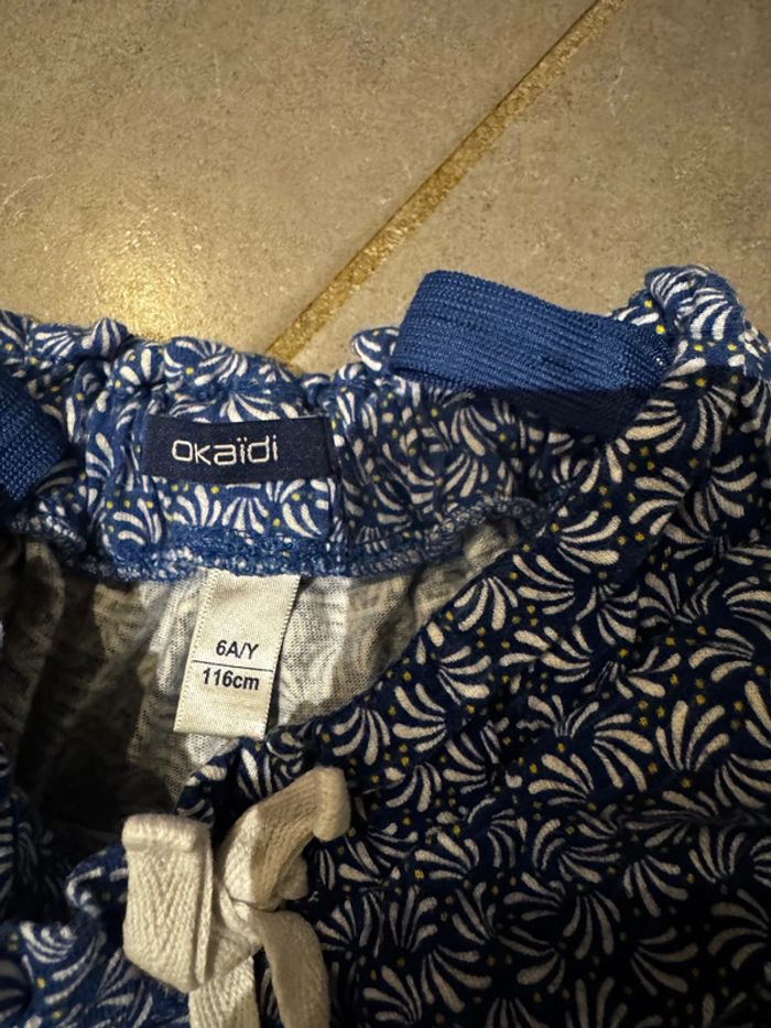 Short / Bermuda souple avec noeud à la taille - Okaidi - Bleu marine, blanc & jaune - 6 ans - photo numéro 2