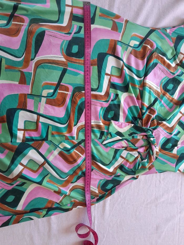 Jolie robe à motifs Cams neuve avec etiquette - photo numéro 12