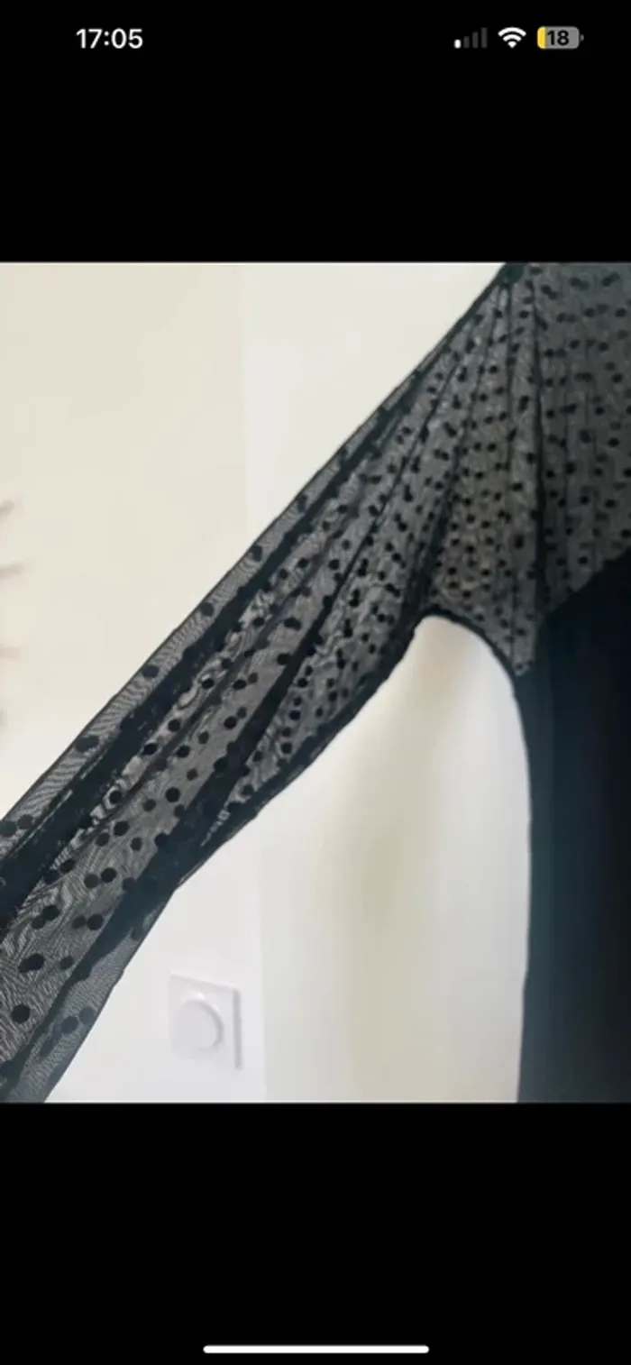 Haut noir - photo numéro 5
