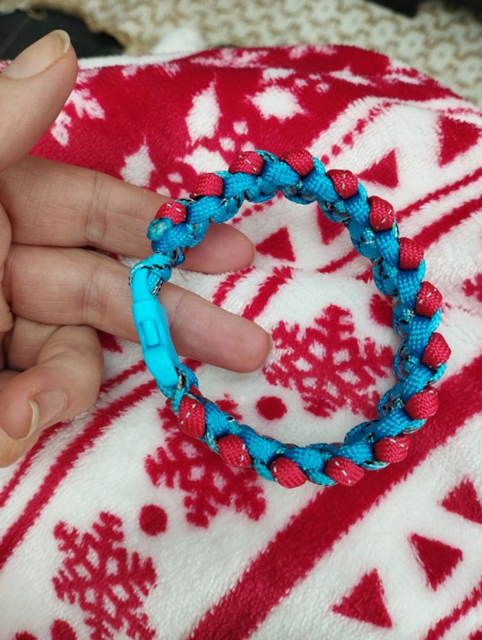 Bracelet de survie paracorde homme fait main - photo numéro 2
