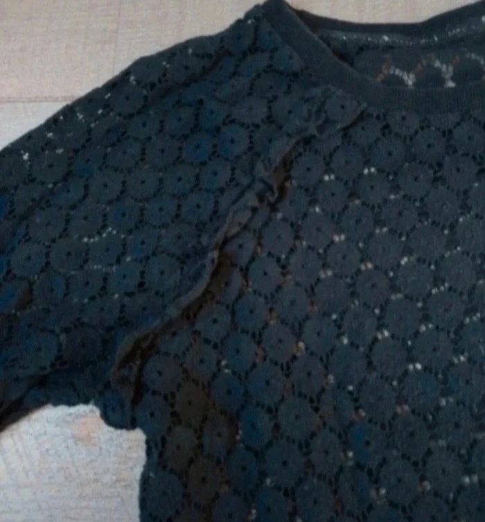 Pull dentelle - photo numéro 3