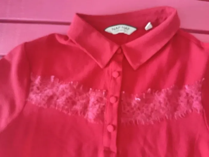 Tee-shirt Naf Naf rouge dentelle - photo numéro 4