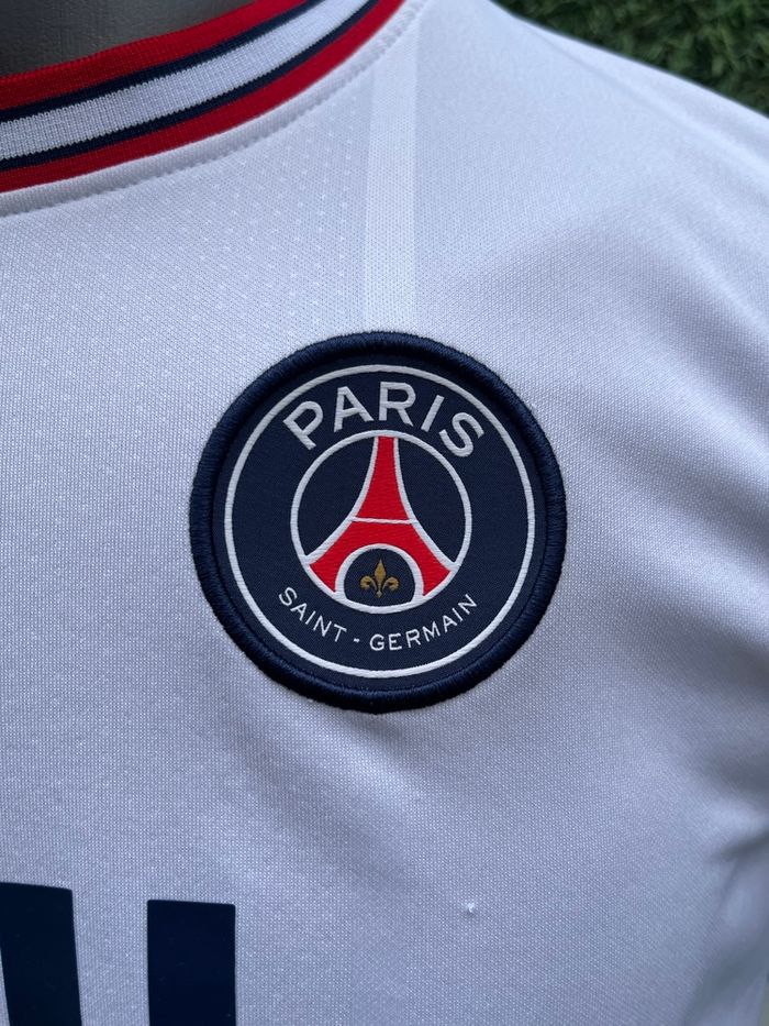 Maillot Messi PSG - photo numéro 7
