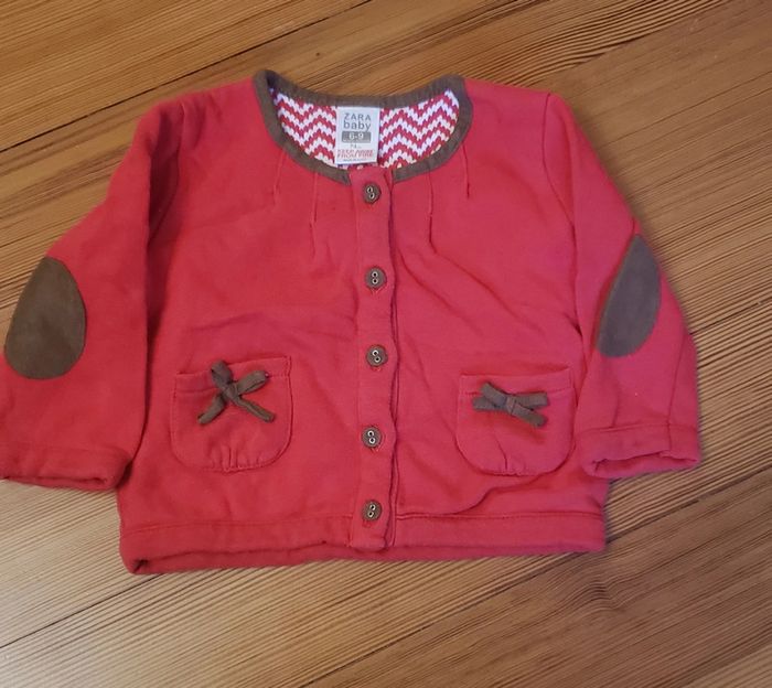 Lot de deux gilets bébé 6/9 mois - photo numéro 3