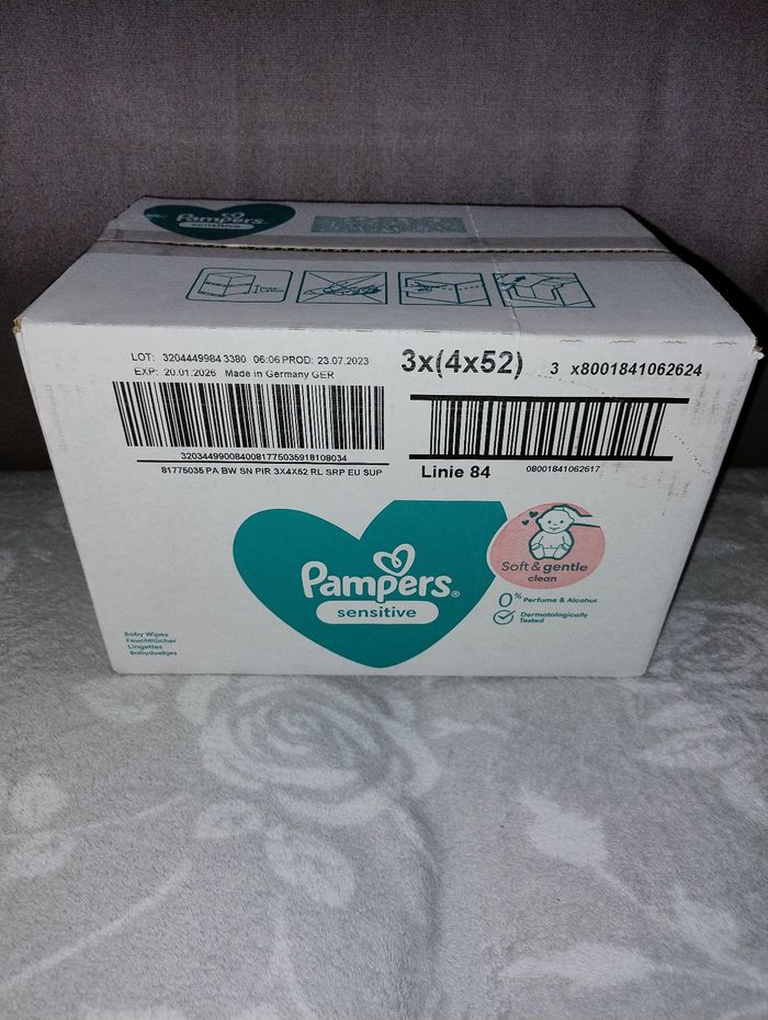 Lingettes Pampers sentistive