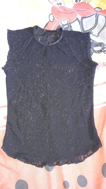 Top dentelle transparent noir