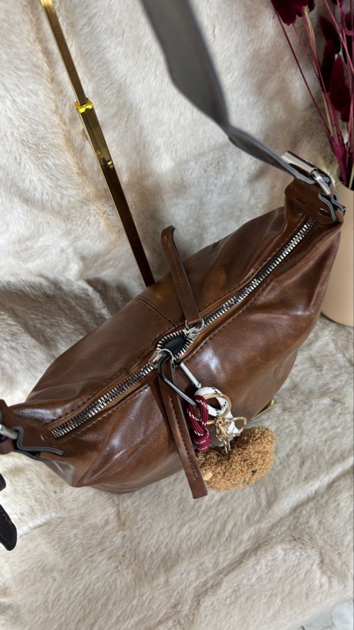 Sac hobo marron neuf – grande capacité au style vintage décontracté avec déco de sac - photo numéro 3
