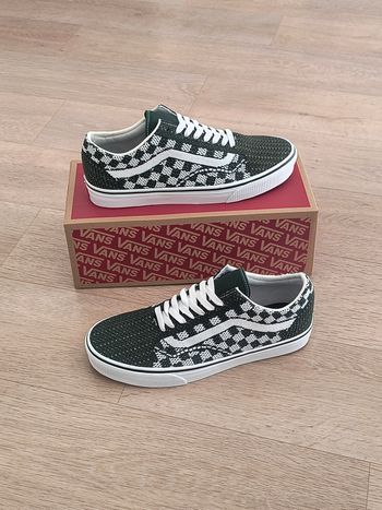 Baskets chaussures vans old skool taille 42 neuves