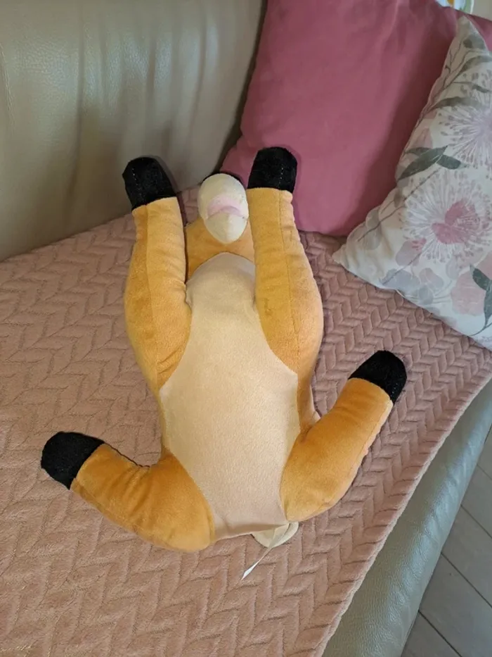 Peluche bambi faon comme neuve voir taille vers coussins - photo numéro 3