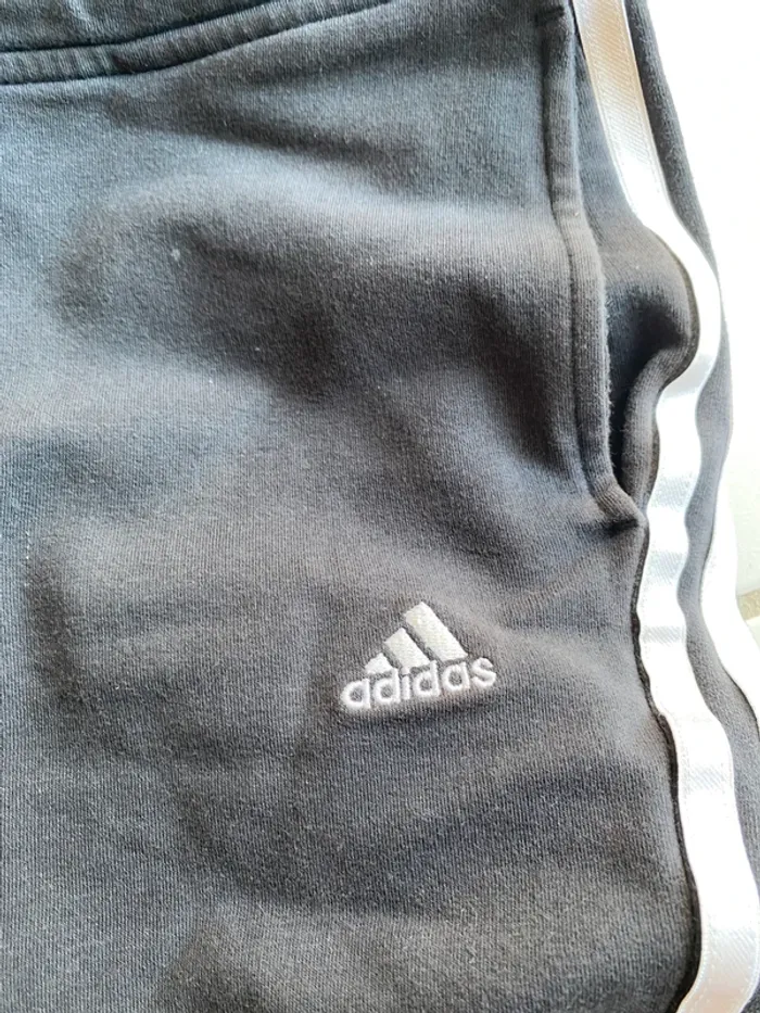 Jogging adidas femme noir – Taille 36 – Parfait état – Logo brodé bandes satinées - photo numéro 3