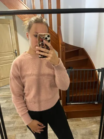 Pull dos nu