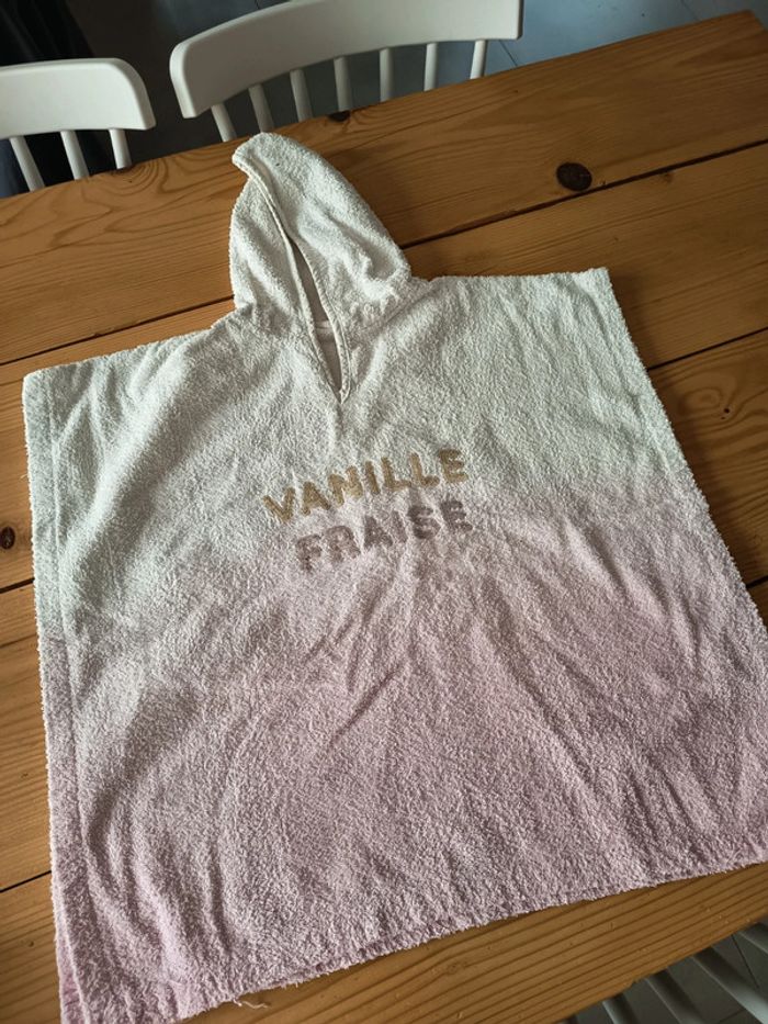 Cape de bain Vertbaudet 6 ans
