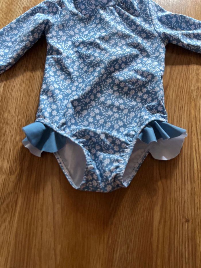 Maillot de bain à fleurs - photo numéro 3