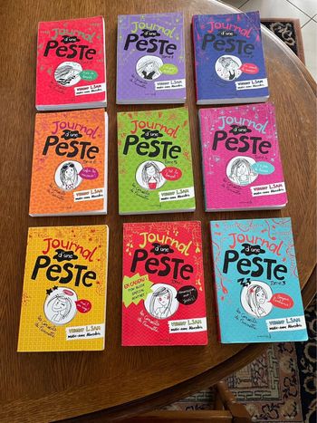 Lot de 9 livres Journal d’une peste