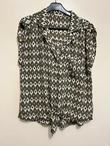 Blouse sans manches