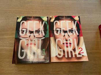 Deux tomes « Geek girl » Holly Smale éditions Nathan
