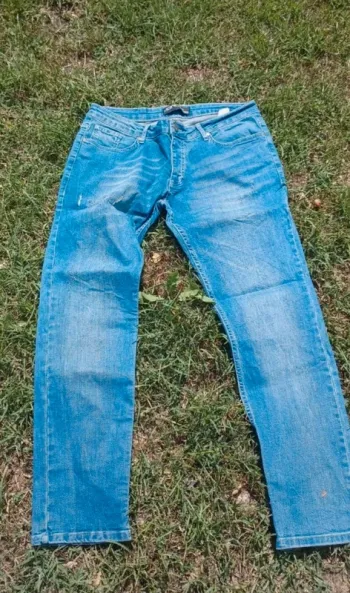Jean homme marque merish taille w34 L30