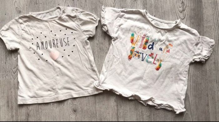 Lot 2 tee shirt 24 mois