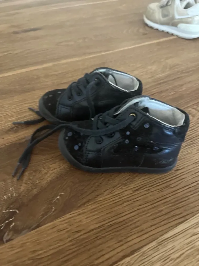Chaussure bébé - photo numéro 3