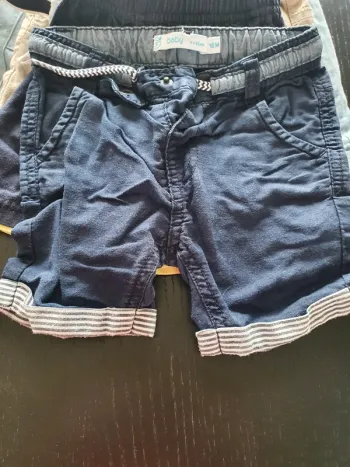 Short taille 18 mois