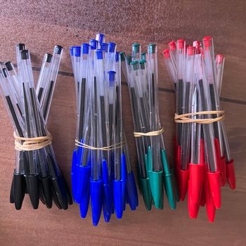 Lot de stylos bic