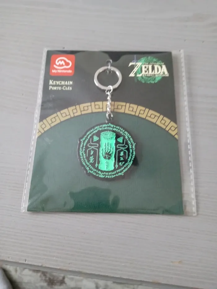 Porte clé zelda tears of the kingdom neuf