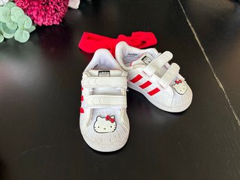 Basket adidas superstar 19 hellokitty