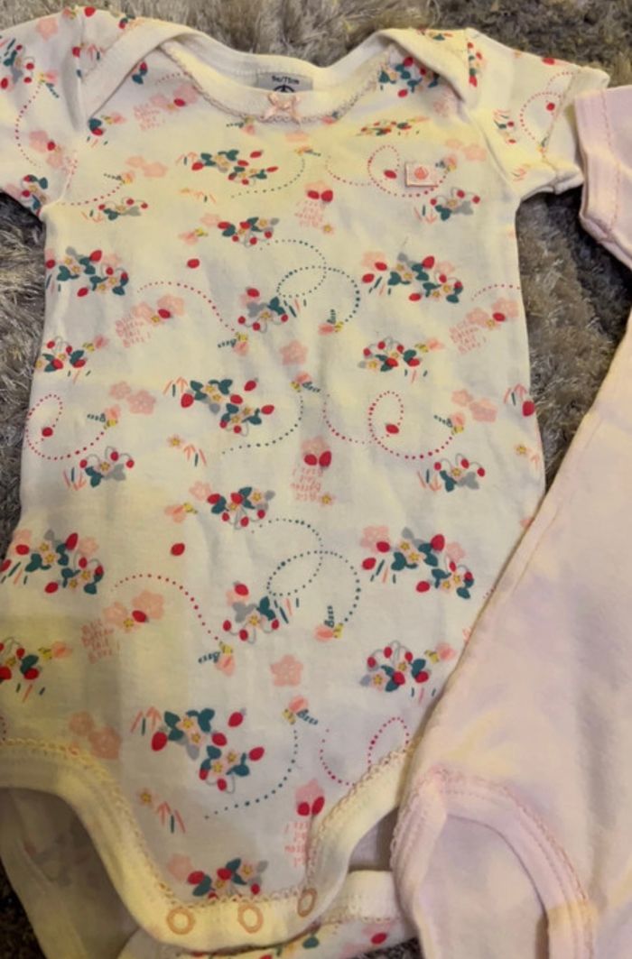 Vêtements bébé fille - photo numéro 2