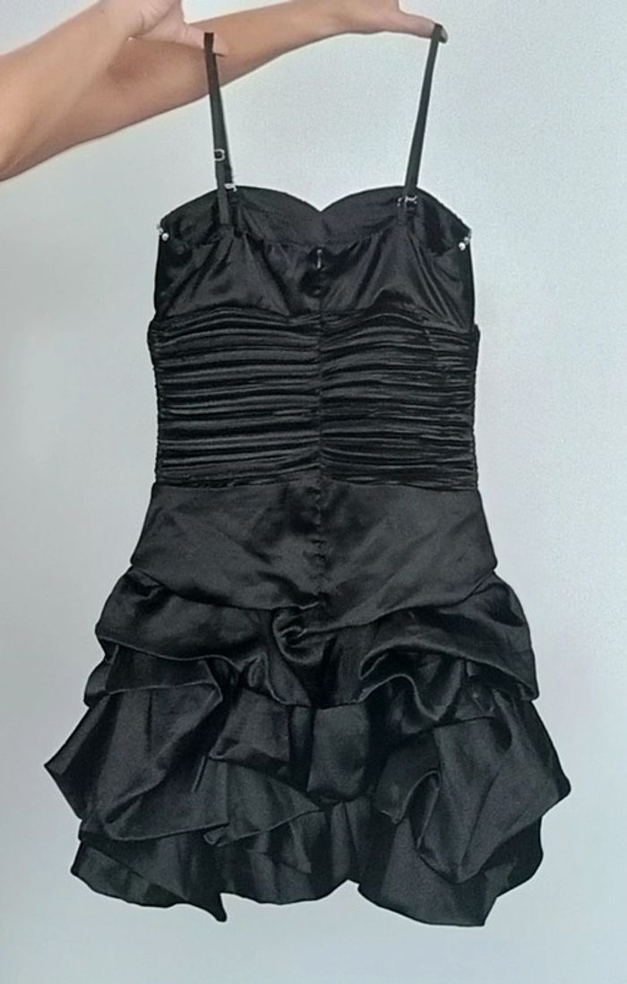 Robe cocktail noir froufrou satin taille 38 - photo numéro 9