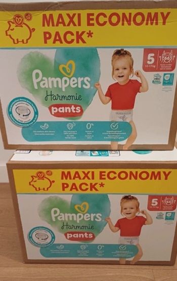 2 cartons de couches pampers harmonie pants taille 5