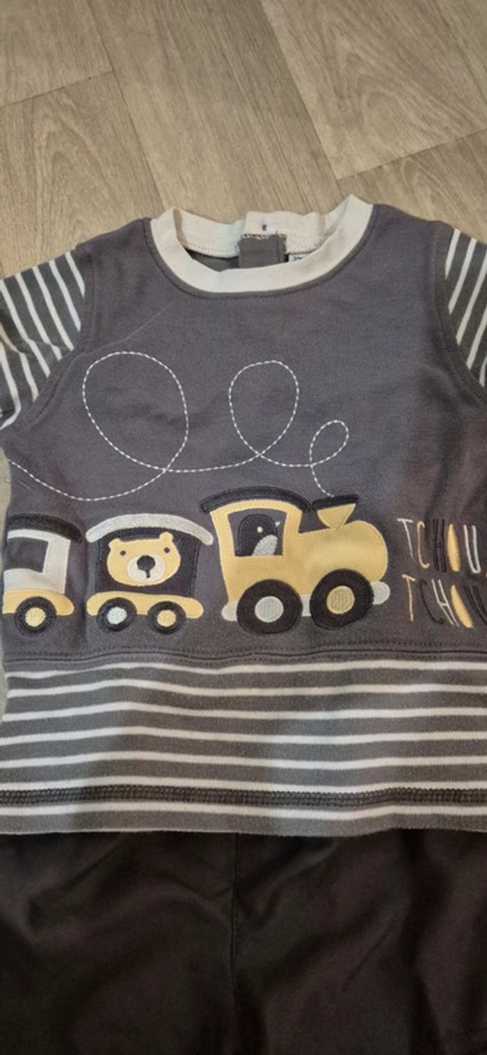 Ensemble garçon - 23 mois - photo numéro 2