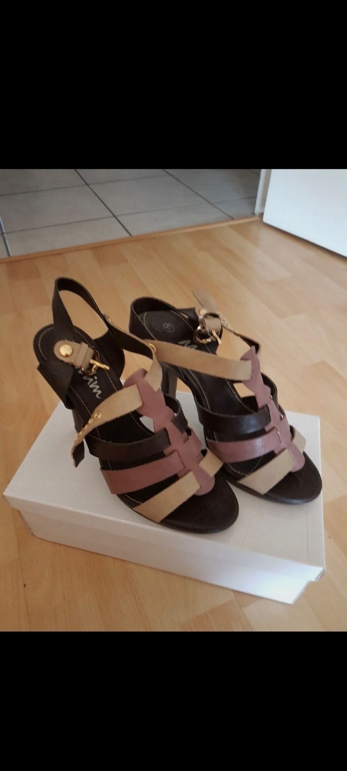 Sandales à talons - photo numéro 2