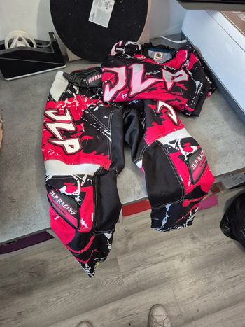 Ensemble moto