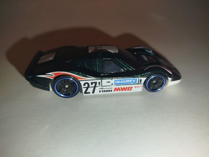 Hot Wheels 1967 Ford GT40 Mk.IX 2024 - photo numéro 4