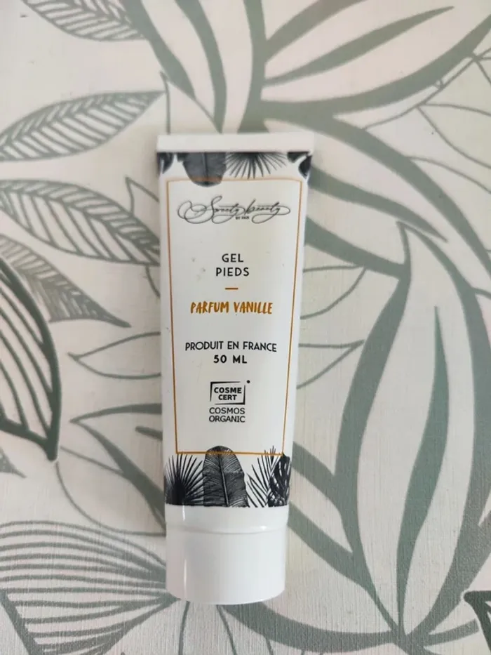 Sweety beauty gel pieds parfum vanille 50ml valeur 9€  à utiliser 6 mois après ouverture
