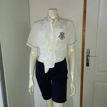 Short habillé bleu marine long très bon état by Cache cache taille 36