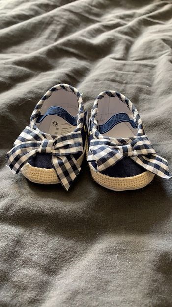 Chaussures bébé fille jamais portées (de la naissance à 6 mois)