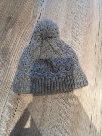 Bonnet gris en maille kiabi