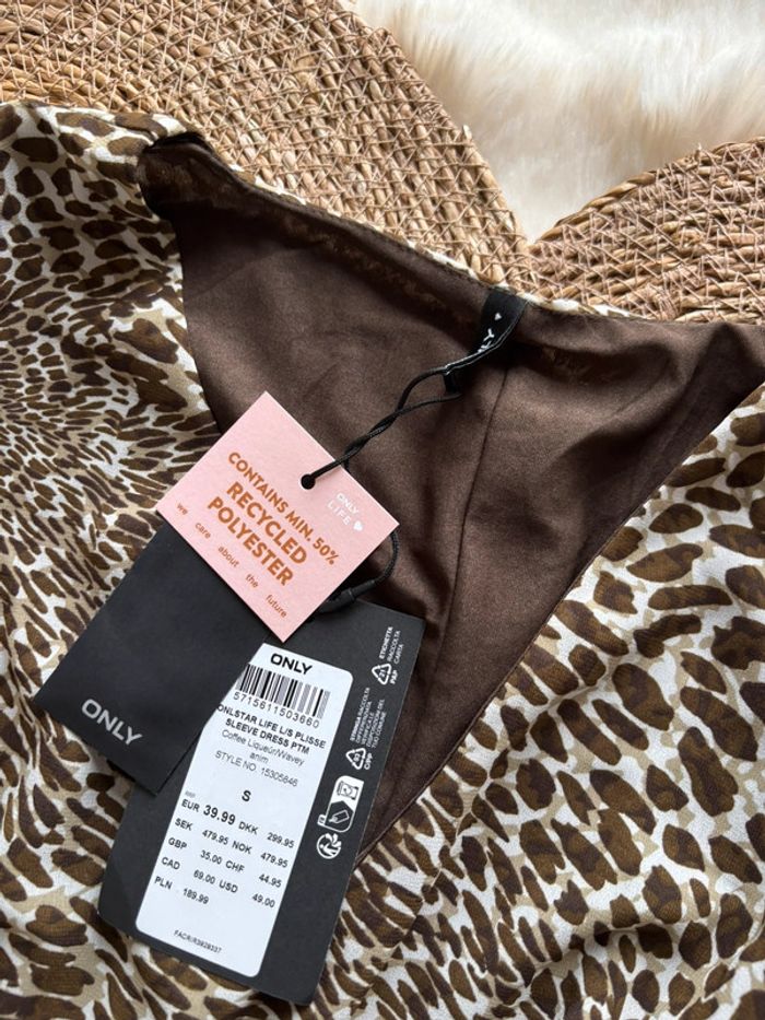 Robe léopard Only taille S - photo numéro 2