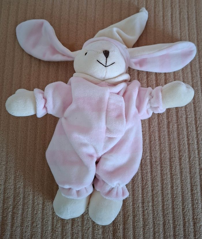 Doudou/Peluche Lapin CMP