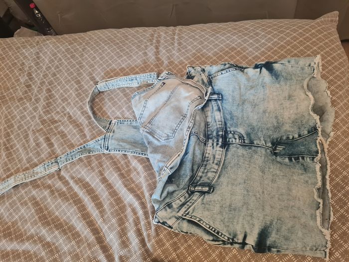 Salopette en jean maternité - photo numéro 2