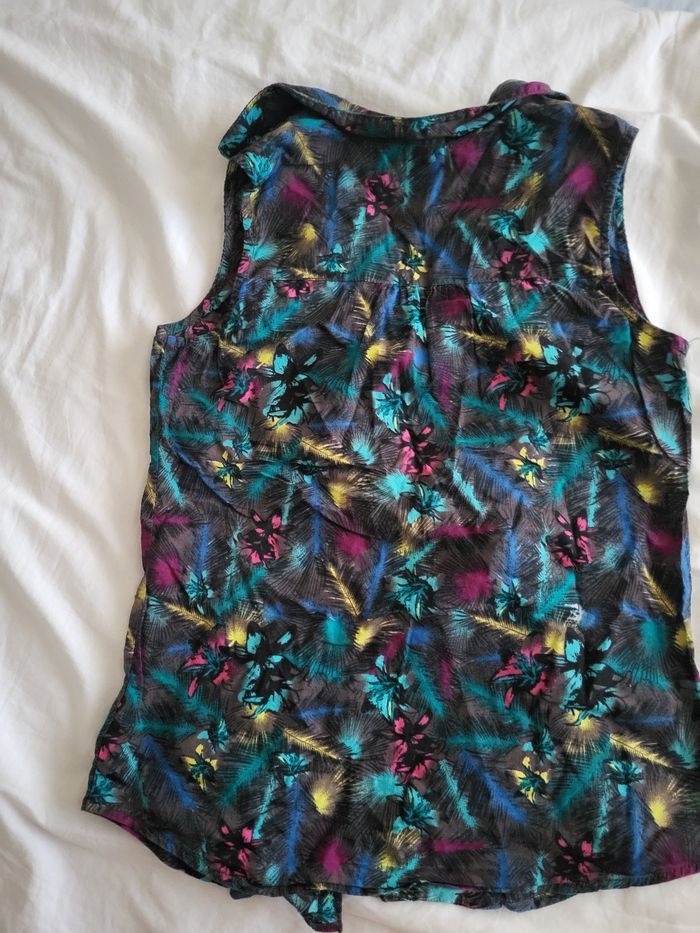 Chemise sans  manche 10 ans - photo numéro 3