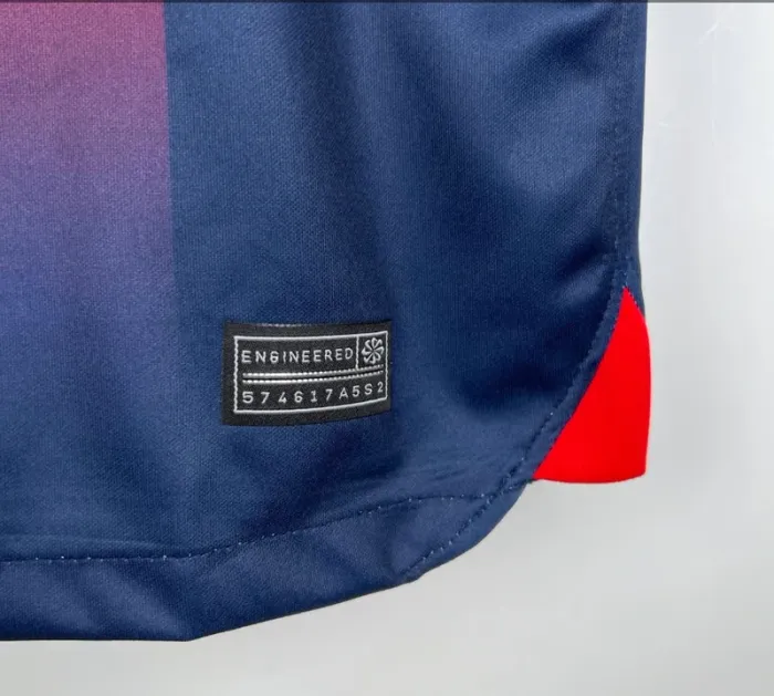Paris SG Maillot de foot Domicile 23/24 taille XL produit neuf - photo numéro 4