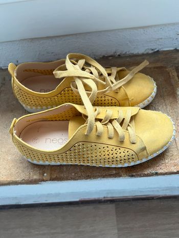 Baskets en daim