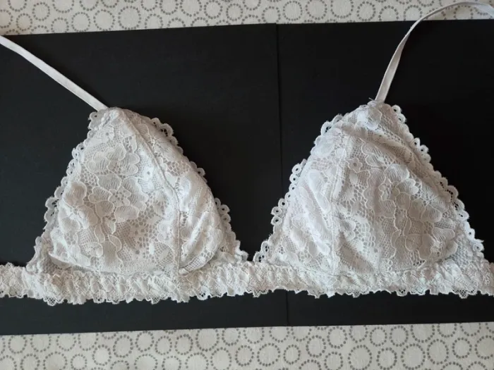 Lot de 3 soutien-gorges bralettes en dentelle - photo numéro 3