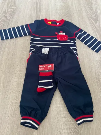 Ensemble t shirt pantalon chaussettes bébé garçon neuf etiquette